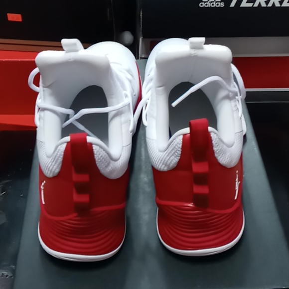 COPY - Jordan Ultra Fly 2 Low - Picture 3 of 4